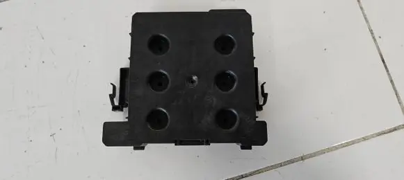Opel Meriva B Battery tray 13312810