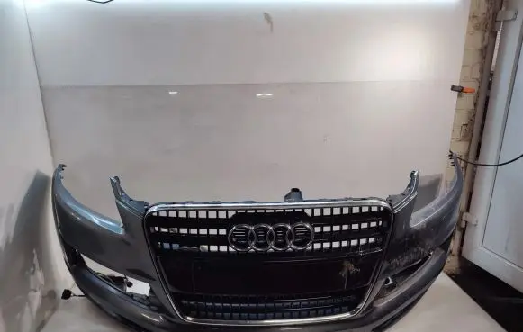 Audi Q7 4L Front bumper