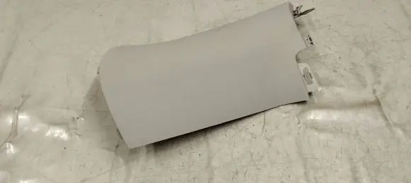 (D)pillar trim (top)