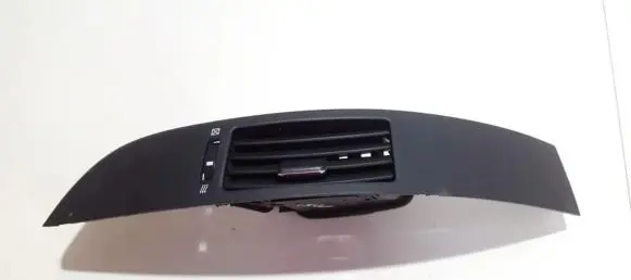 Toyota Corolla Verso AR10 Dash center air vent grill 5568064020 55680-64020