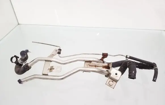 Toyota RAV 4 (XA30) Engine coolant pipe/hose