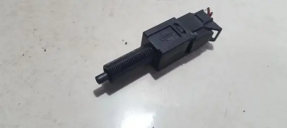 Nissan Primera Brake pedal sensor switch