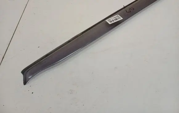 Honda FR-V Sliding door wind deflector 