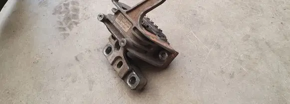 Skoda Octavia Mk3 (5E) Engine mount bracket 5Q0199262BH