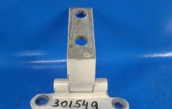 Lexus IS 220D-250-350 Front door hinge set 6871053010