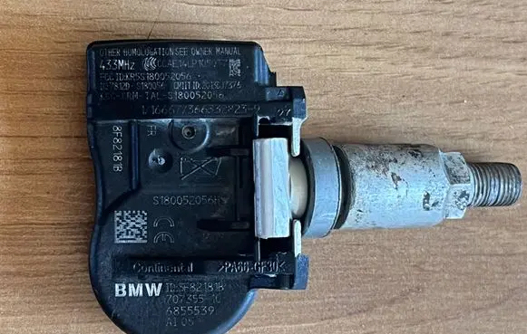 BMW 3 F30 F35 F31 Tire pressure sensor 6855539