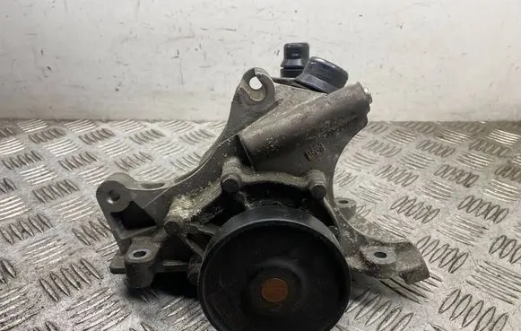 Mini Cooper Countryman R60 Water pump 7823008