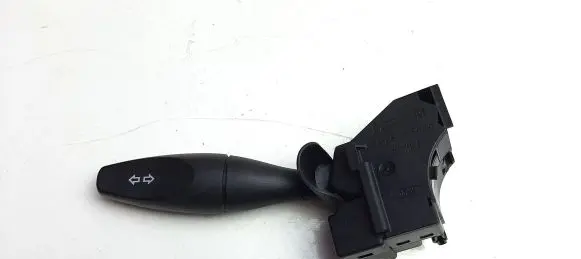 Ford Mondeo Mk III Indicator stalk 1S7T13335AE M6749