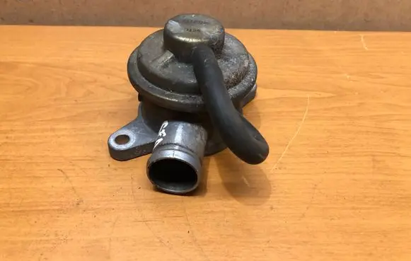 Subaru Forester SF Turbo solenoid valve K5T09280