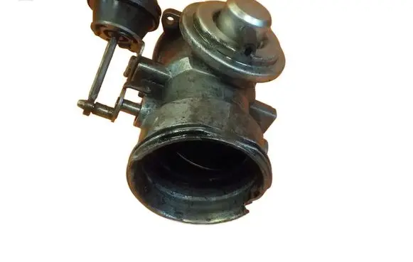 Volkswagen Touareg I EGR thermostat 300507049