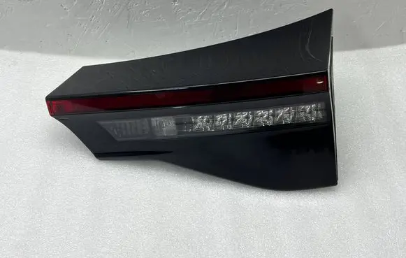 Toyota Yaris Cross Tailgate rear/tail lights 815800DB70