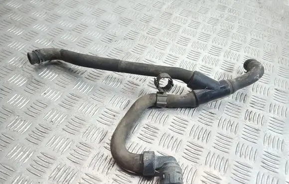 Opel Insignia A Engine coolant pipe/hose