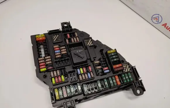 BMW 7 F01 F02 F03 F04 Fuse module 9234423 61149234423