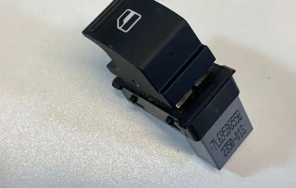 Seat Altea Electric window control switch 7L6959855B