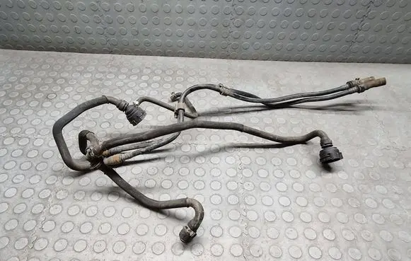 BMW i3 Engine coolant pipe/hose 7616035