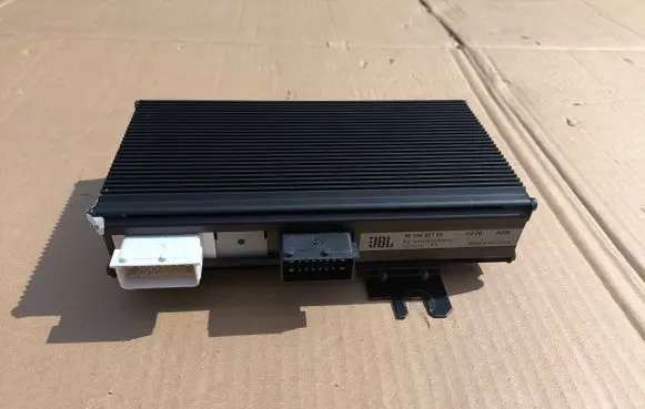 Peugeot 1007 Sound amplifier 9653692780