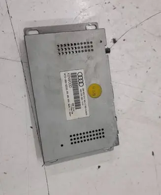 Audi A8 S8 D3 4E Antenna control unit 4E0035563 4E0910563C