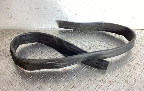 Mercedes-Benz E W212 Engine compartment rubber A2126280800