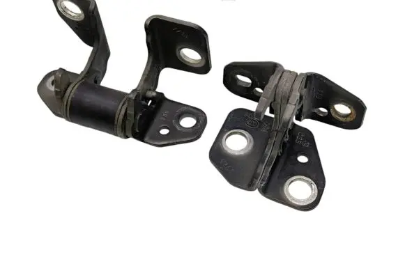 Chrysler Pacifica Front door hinge set I120038