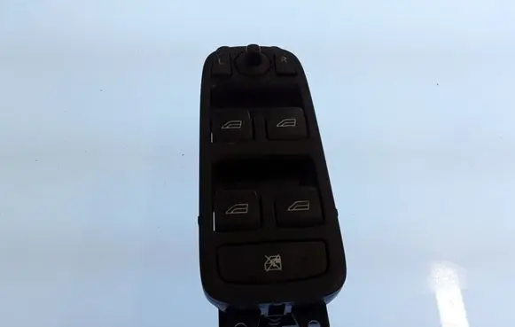 Volvo V50 Electric window control switch 30658444