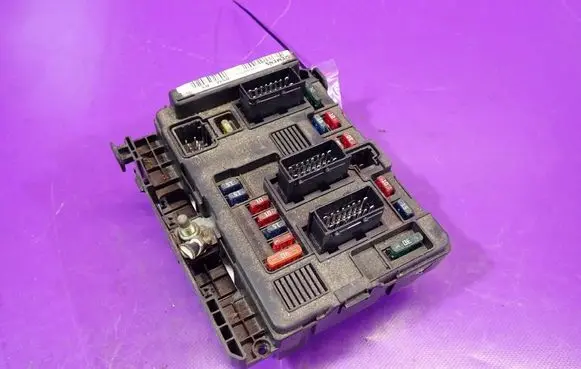 Fuse box set