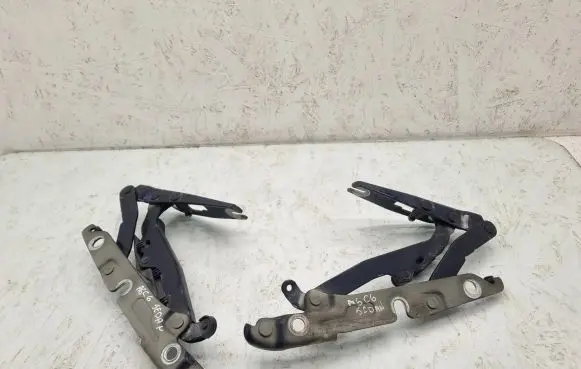 Audi A6 S6 C6 4F Tailgate/trunk/boot hinge 4F5827301E