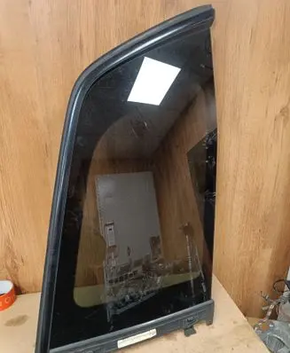 Mercedes-Benz GLS X166 Rear side window A1666700150