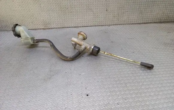 Chevrolet Captiva Clutch master cylinder 