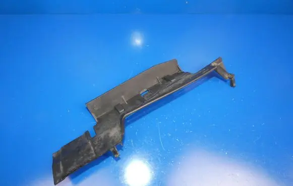 Mercedes-Benz GLA W156 X156 Intercooler air guide/duct channel A2466870407 D0510071400