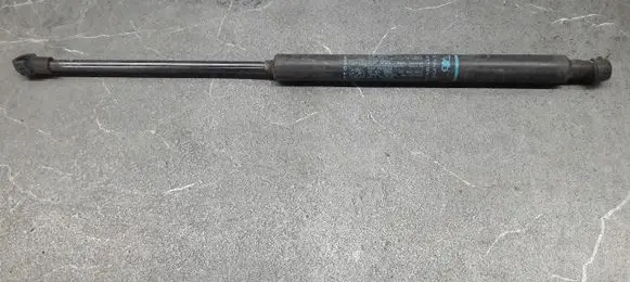Alfa Romeo GT Tailgate strut 60681587
