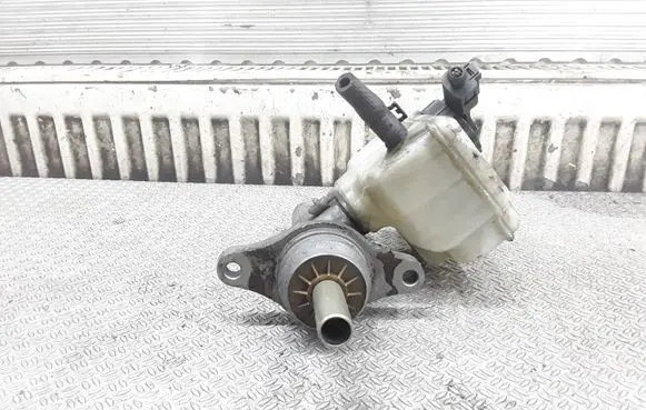 Volkswagen Jetta V Master brake cylinder 1K1611301C