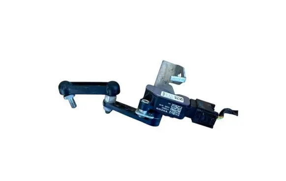 Headlight/headlamp level sensor