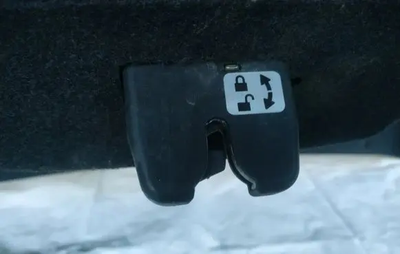 Hyundai Sonata Tailgate/trunk/boot lock/catch/latch
