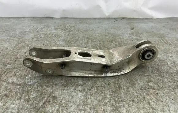 Audi Q7 4M Rear upper control arm/wishbone 4M0505311H