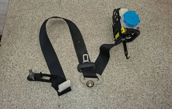 Mazda CX-5 Front seatbelt TKAH2EH939