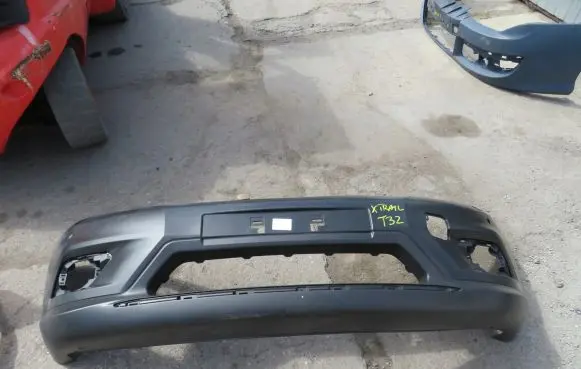 Nissan X-Trail T32 Front bumper