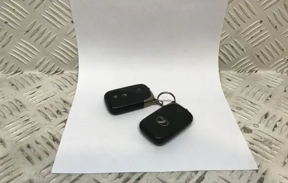 Lexus IS 220D-250-350 Ignition key/card 