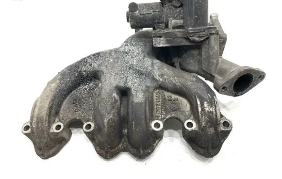 Volkswagen Golf V Intake manifold