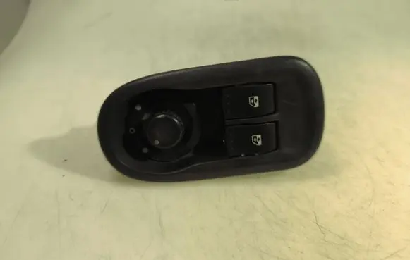 Renault Master III Wing mirror switch 8200637849 255704649R