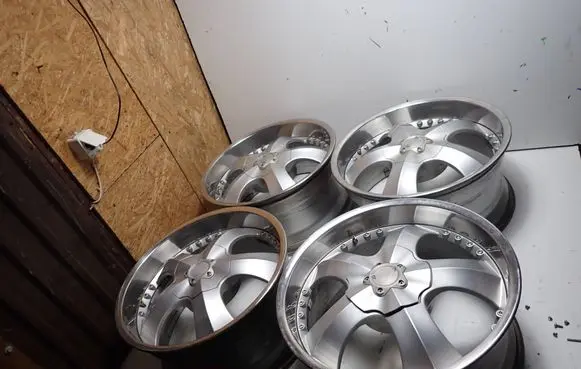 Ford Ranger R20 alloy rim 