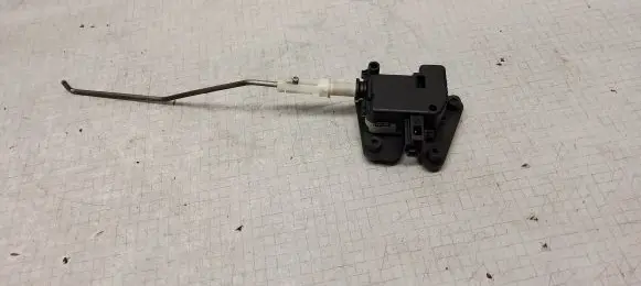 Audi A4 S4 B6 8E 8H Tailgate boot lock/latch motor 8E9827833