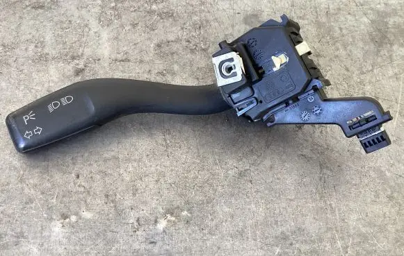 Audi A3 S3 8P Indicator stalk 8P0953513A 01103600 10360062625227