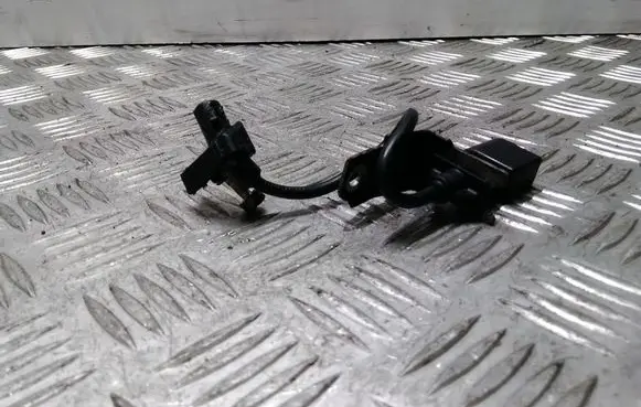 BMW 5 E60 E61 Crankshaft position sensor 0281002477