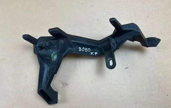 Porsche Cayenne (9PA) Front bumper mounting bracket 7L5807889