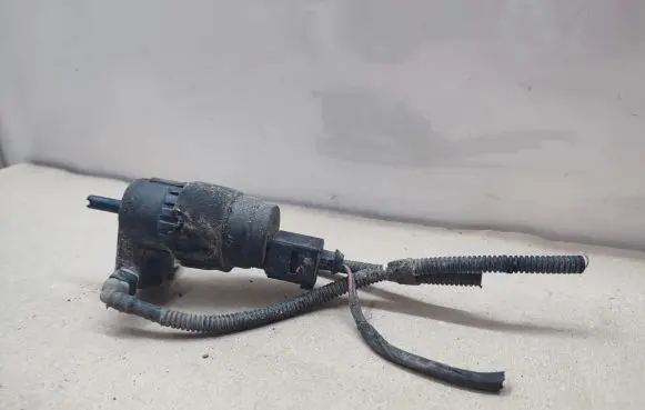 Windscreen/windshield washer pump
