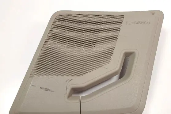 Volvo XC90 Rear door speaker cover trim 8641272