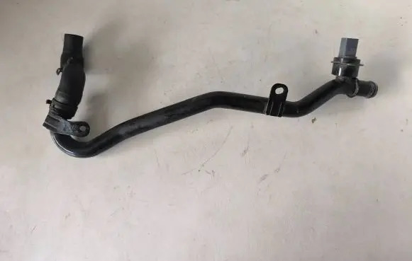 Volkswagen Caddy Engine coolant pipe/hose 5N0121065