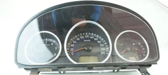 Speedometer (instrument cluster)