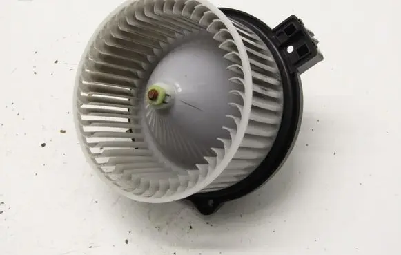 Mazda CX-5 II Heater fan/blower 8727006500