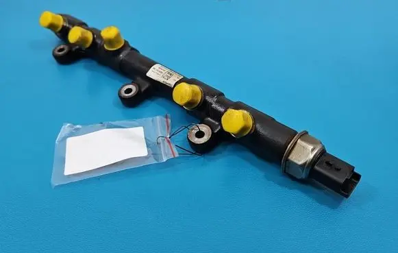 Opel Movano B Fuel main line pipe H8201257368 IMPRK1606297